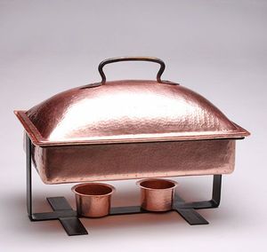 Plato de frotamiento de cobre duradero de gran tamaño con tapa y soporte para calentar alimentos para un elegante buffet de cena y exhibición de comida de fiesta - Product Image 4