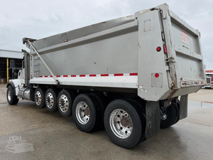 Camión Volquete Peterbilt 567 Usado, Muy Limpio, Modelo 2022, Motor Paccar de 510HP, Automático - Product Image 5