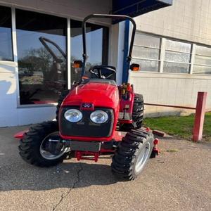 Massey Ferguson 1526 ya está disponible al por mayor con calidad superior y entrega rápida directamente a su granja - Product Image 4