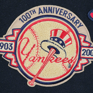 Chaqueta Bomber de Béisbol con Parches Personalizados, Logotipo Bordado en Chenilla Negra, Transpirable, Estilo NASCAR, Colegio, Verano - Product Image 5