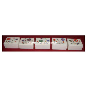 Caja de mármol con incrustaciones de moda con diseño colorido Caja de joyería Forma rectangular Producto de piedra blanca para venta al por mayor - Product Image 1