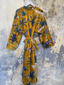 Unisex Luxury <b>Velvet</b> House Robe Boho Kimono <b>Jacket</b> Winter Coat with Luxury Lining for Bath Bridal Occasions-Wholesale Supply - Product Image 4