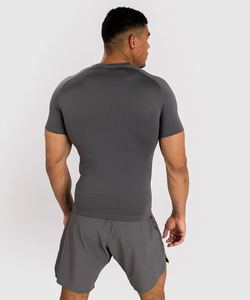 Men's New Short Sleeve <b>Compression</b> Rash Guard Shirt Tight Fit Athletic <b>Base</b> <b>Layer</b> for Gym Training Running Workout Anti-UV - Product Image 6