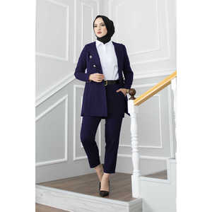 Conjunto de Hiyab Azul Marino con Detalle de Botones, Cuello con Pañuelo y Adornos Elegantes - Product Image 3