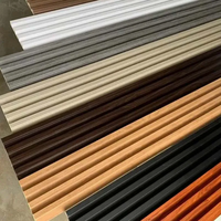 Panneaux muraux longs en composite bois-plastique multi-designs, bardage WPC ondulé pour la décoration intérieure