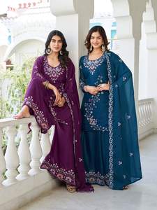 Ensemble de vêtements de fête Salwar Kameez avec des impressions numériques Kurta de longue longueur et un design Dupatta coordonné au meilleur prix - Product Image 4