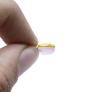 จี้หินสีชมพูทรงสี่เหลี่ยมจัตุรัสขนาด 8x8 มม. ชุบทอง สำหรับงานฝีมือและเครื่องประดับ - Product Image 3