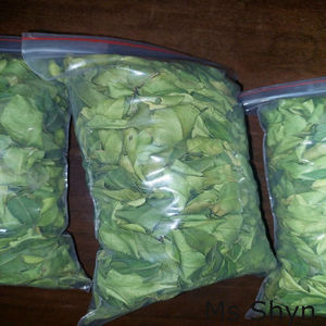 100% Hojas de limón secas naturales Sabor cítrico aromático Uso culinario y herbario Procesado crudo-Sra. Shyn - Product Image 1