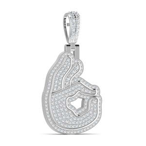 Colgante de Mano OK de Aleación de Zinc de Alta Calidad, Estilo Hip-Hop Bling con Moissanita, Chapado en Oro, Accesorio para Hombre - Product Image 5