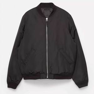 Blouson aviateur brodé personnalisé Streetwear Varsity Style pour hommes et femmes | Fabricant de gros OEM - Product Image 4