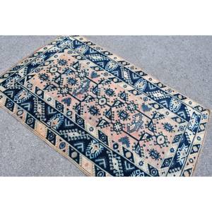 Tapis classique bleu beige 4x6,2 pieds Tapis turcs - Product Image 4