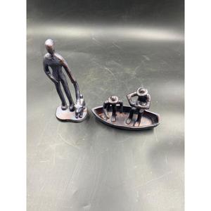 Objet décoratif en bronze, homme avec chien et hommes en bateau, accessoires décoratifs pour la maison - Product Image 6