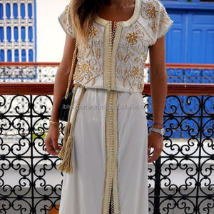 Kaftan à manches courtes pour l'été, dentelle et perles fonctionnent sur le dessus avec ceinture de style pompon - Product Image 1