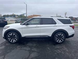 Venta al por mayor de autos usados Ford Explorer Platinum AWD Platinum 4dr SUV - Product Image 4