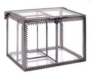 Boîte à bijoux en verre au design moderne exclusif tendance avec cadre en métal noir pour organiser les bijoux et le maquillage et la décoration - Product Image 2