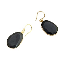 Natürliche schwarze Onyx Edelstein Ohrringe vergoldet mit Vergoldung Birnen form Lange Teardrop Dangle Edelstein Ohrringe