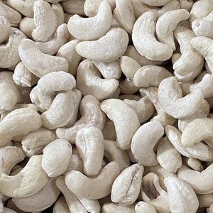 Nueces de Anacardo Crudas W240 de la Mejor Calidad, Exportadas a Asia, Europa y Medio Oriente desde Vietnam - Product Image 1