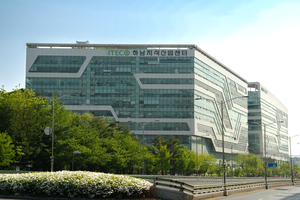 Colle liquide pour extensions de cils à marque privée, séchage rapide en 0,3 seconde, imperméable, végane, sans cruauté animale, professionnelle, OEM disponible, personnalisable - Product Image 6