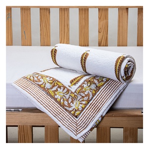 Edredón de algodón orgánico hecho a mano, suave, personalizado, estampado de hojas, máquina de la mejor calidad, edredón de bebé para uso en invierno, versátil para el hogar - Product Image 6