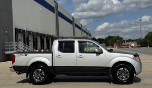 Prezzo basso, Nissan Frontier PRO-4X del 2017, auto usata in vendita. - Product Image 4