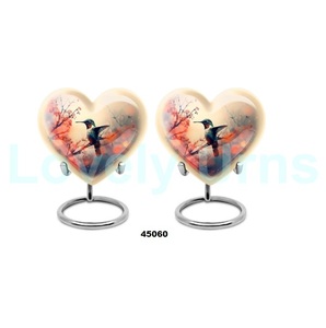Hermosa urna de cremación de corazón de recuerdo para cenizas humanas, urna funeraria decorativa para colibríes con soporte y bolsa de terciopelo gratis - Product Image 1