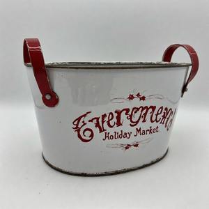 Maceta de jardín Snowy Trail con acabado festivo para uso en exteriores con árboles de flores de vacaciones y Poinsettias - Product Image 1