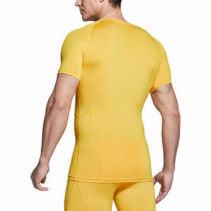 Protège-éruptions cutanées fabriqué au Pakistan en Polyester Spandex couleur jaune manches Raglan chemises de Compression extensibles - Product Image 4