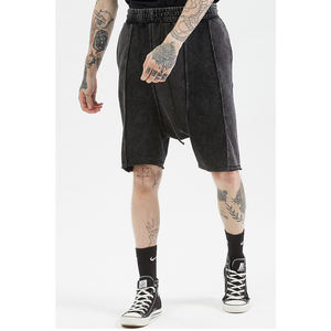 Short de survêtement 100% coton endommagé pour hommes, style noir usé à l'ancienne avec tissage non tissé, service OEM disponible - Product Image 2