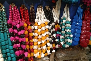 Custom Made Resin Chunky <b>Bead</b> Necklaces in <b>Assorted</b> Colors and Sizes Suitable for Resale by in Unique <b>Bead</b> Necklace Design - Product Image 3