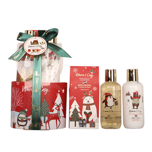 Set di Cura della Pelle per il Bagno Natalizio Caldo e Accogliente per il Relax Invernale - Product Image 1