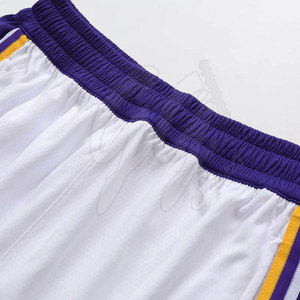 Shorts de basketball personnalisables en polyester 100% légers, respirants et à séchage rapide, de qualité supérieure, fabriqués au Pakistan - Product Image 4