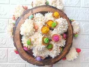 Gajra สไตล์อินเดียแท้ที่มีดอกกุหลาบหลากสีเหมาะสำหรับสวมใส่เจ้าสาวเครื่องประดับผมสำหรับผู้หญิงและของขวัญเพื่อนเจ้าสาว - Product Image 4