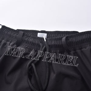 Pantalon cargo imperméable et respirant pour la neige Pantalon oversize Streetwear personnalisé Pantalon de ski unisexe pour hommes - Product Image 4