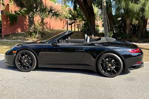 รถปี 2019 สำหรับ 911 Carrera Sedan เครื่องยนต์ 370 แรงม้า Turbo Flat-6 แพ็คเกจพรีเมียม พลัส ไมล์น้อย พวงมาลัยซ้าย ภายในสีเข้ม เบาะหนัง ล้อแม็ก R19 - Product Image 4