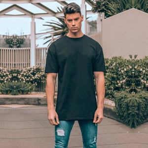 Venta al por mayor personalizado nuevo diseño Atlético correr ropa deportiva dobladillo curvo Slim Fit compresión gimnasio hombres Ftitness camiseta - Product Image 1