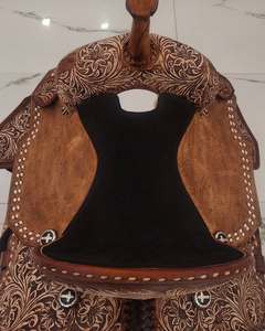 Silla de Montar para Caballo de Cuero Premium Hecha a Mano, de Diseño, Duradera y Cómoda, Estilo Western/Inglés, con Componentes de Madera y Plástico, Alta Calidad, Venta al por Mayor - Product Image 3