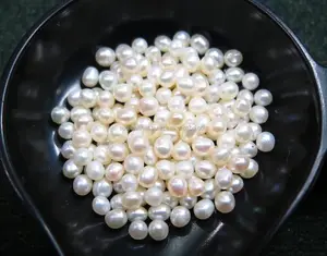 8-10毫米圆形淡水珍珠，用于镶嵌凸圆形乳白色顶级品质和最优惠的价格