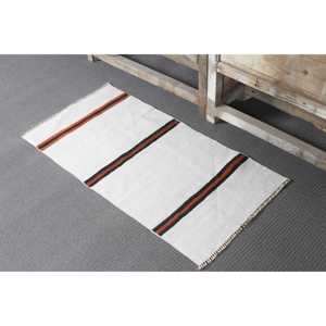 Tapis vintage 1,7 x 3,2 pieds, petit tapis turc, tapis en laine blanc et orange à motifs floraux - Product Image 4