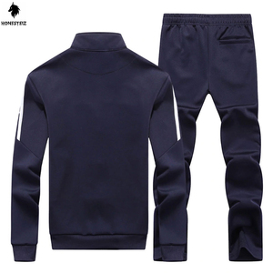 ชุดกีฬากันเหงื่อสำหรับวิ่งแนววินเทจของผู้ชายชุดวอร์มเอวยางยืดแบบแบนสไตล์หน้าเรียบมีลายสำหรับทำกิจกรรมกลางแจ้ง - Product Image 2