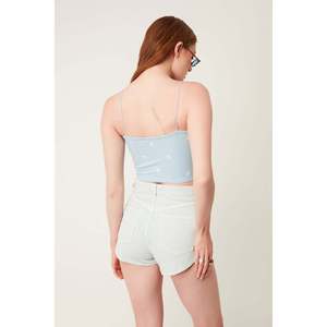 Top Corto con Estampado Floral - Product Image 3