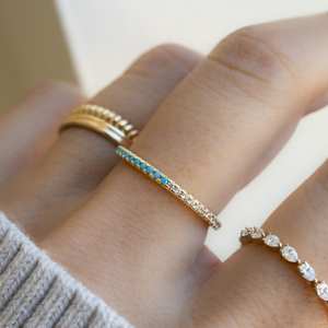 Anillo turquesa Eternity Band Anillo delicado Plata de Ley 925 Chapado en oro de 14 quilates Regalo de la banda de boda para ella - Product Image 5