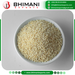 Graines de sésame décortiquées de qualité export, blanches, 99,9 % de pureté, 1 à 2 % d'humidité, emballées sous vide pour l'industrie de la confiserie et de l'alimentation - Product Image 2