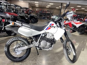 Moto tout-terrain Hons XR650L 2024, LIVRAISON RAPIDE - Product Image 2