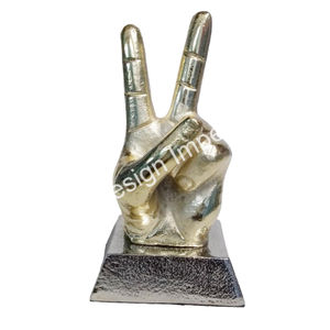 Estatuilla de mano sólida y creativa, decoración de Halloween, escultura de mano personalizada resistente, artesanías de Metal para decoración de mesa - Product Image 6