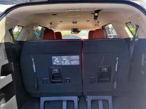 CLEAN USED 2024 pour Carnival SX Turbo Manuel Traction avant Conduite à gauche Intérieur clair - Product Image 5