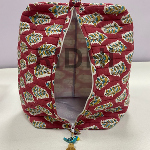 Tranding Floral Crimson Bloom <b>Quilted</b> Zipper Eco-Friendly Reusable Custom Printed Travel for & Grocery Tote <b>Bag</b> - Product Image 5