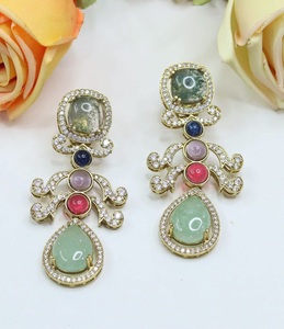 Pendientes largos de diseñador de pulido dorado de calidad superior, ropa tradicional para fiestas, bodas, colección de ropa para mujeres y niñas - Product Image 3
