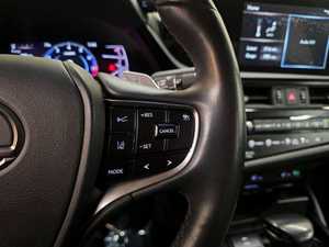 Lexus ES 2022 Gris, Sedán de Lujo, Gasolina, Automático, 4 Puertas, Vehículo Ejecutivo - Product Image 2
