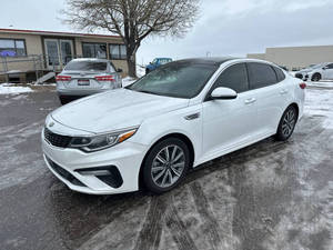 Kia Optima 2020 en parfait état - Product Image 4