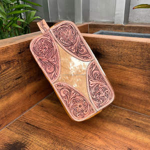 Luxury Hand Tooled Leather Large Capacity Storage <b>Makeup</b> Organizer Bags for Women Manufacturers Wholesale Cowhide Cosmetic Bag - Product Image 2